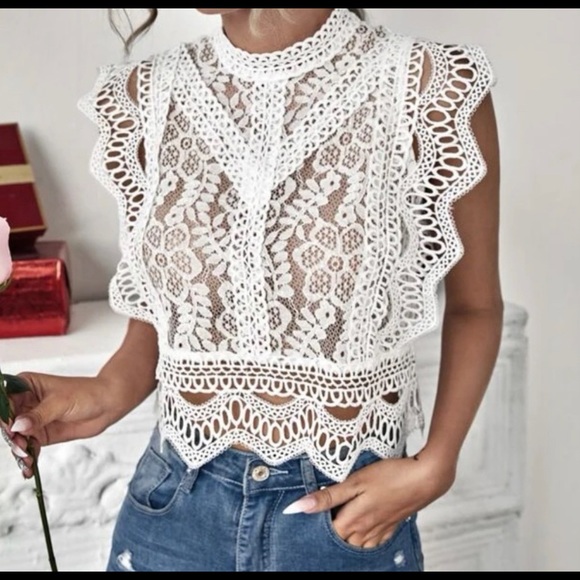 NWT GORGEOUS SEXY WHITE CROP TOP - Picture 2 of 5